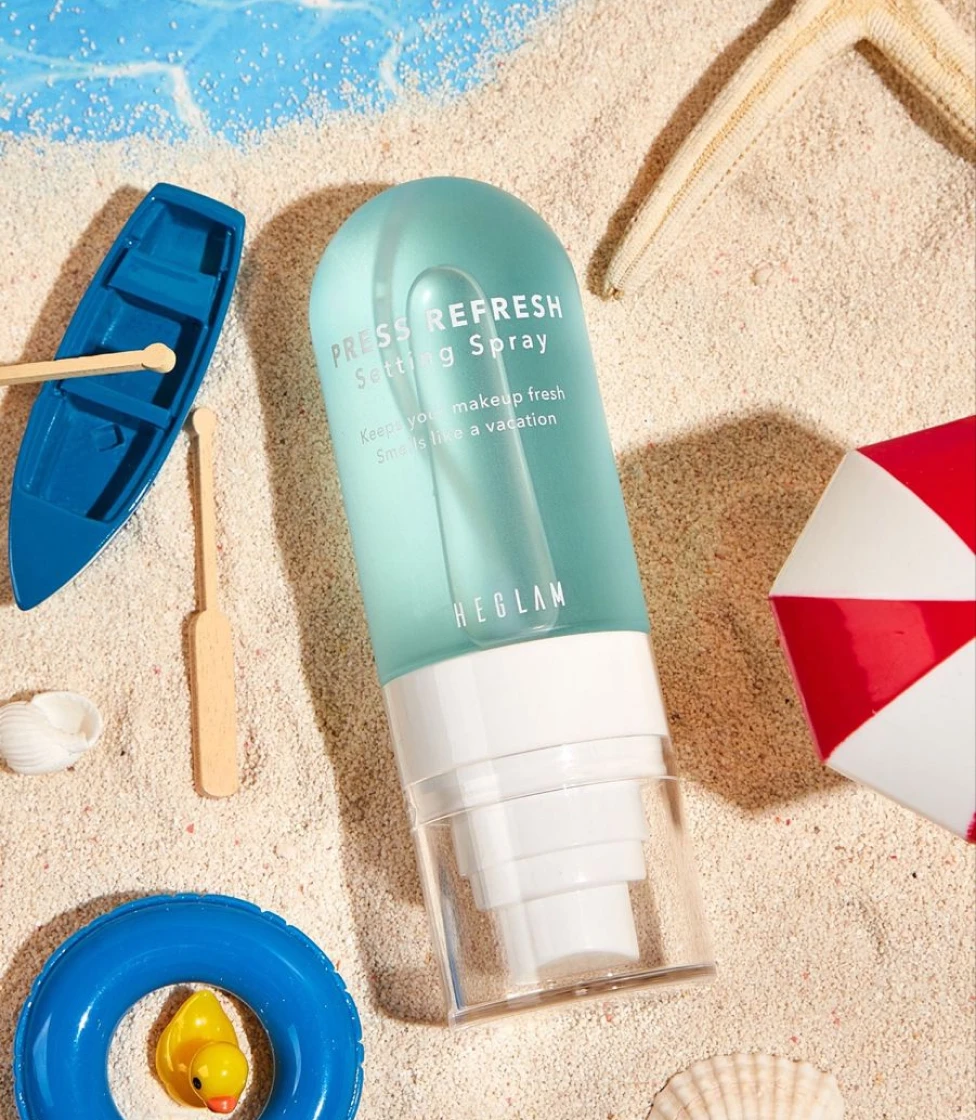 Sunwell Touch cream tube on beach